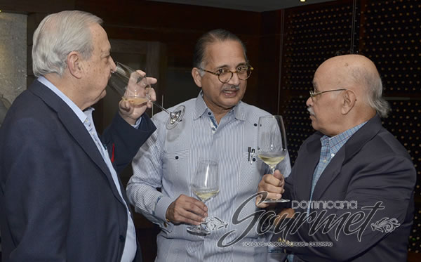 Luis A. Sánchez Noble, Arturo Villanueva y Galo Munné