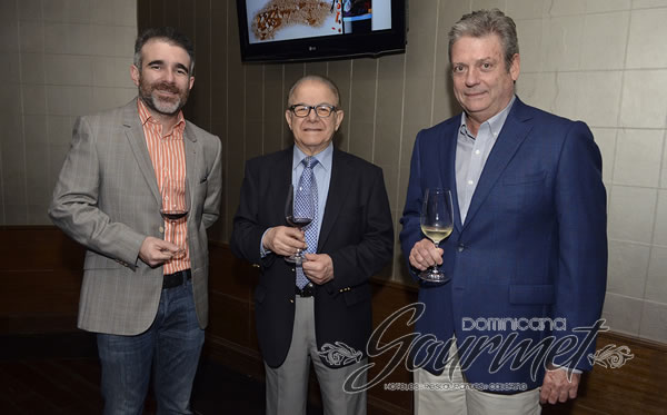 Juan José Attias, Juan José Attias Hamna y Ricard Arostegui