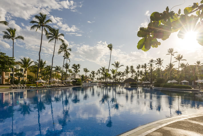 Photo of 10 razones que hacen que Ocean Blue & Sand sea el hotel perfecto para vacacionar en familia