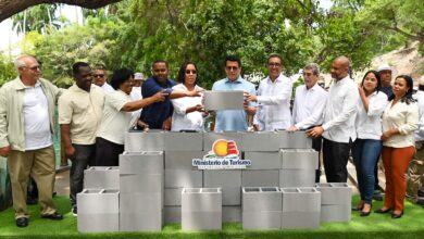 Photo of Ministro Collado deja iniciada varias obras en Barahona y Bahoruco, con una inversión de más 112 millones de pesos