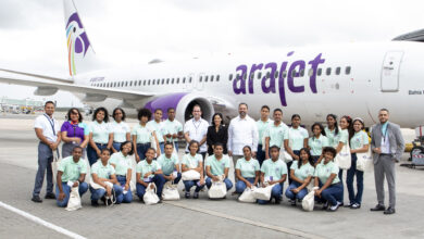 Photo of Arajet y el Aeropuerto de Punta Cana realizan primera edición de “Piloto por un Día” con jóvenes estudiantes en Punta Cana